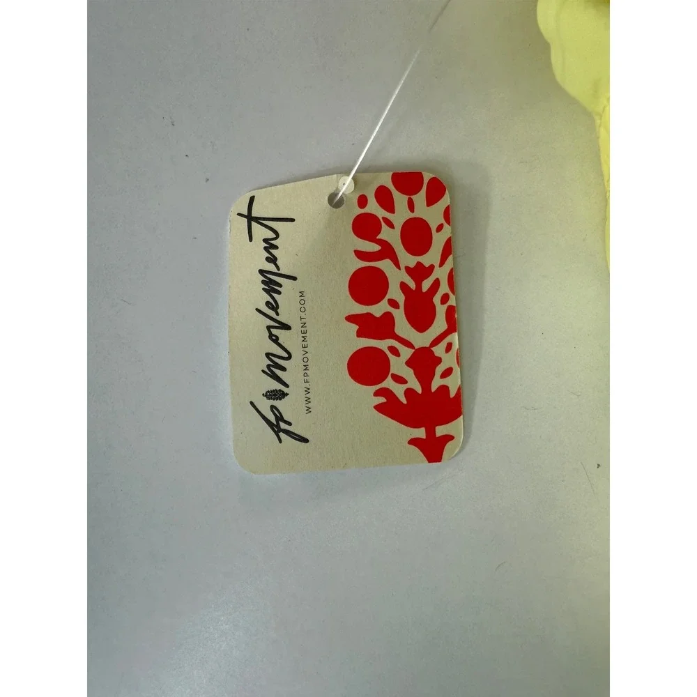 Free People Movement In the‎ Wild Outdoor Lightweight Shorts Yellow XL NWT - Picture 9 of 9